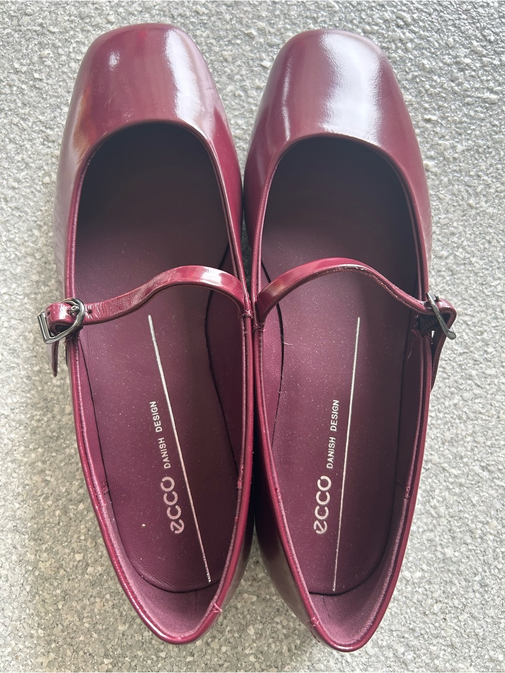 NWOB Ecco Women's Margot Wine Leather Mary Jane Flats EU 39/US 8-8.5
